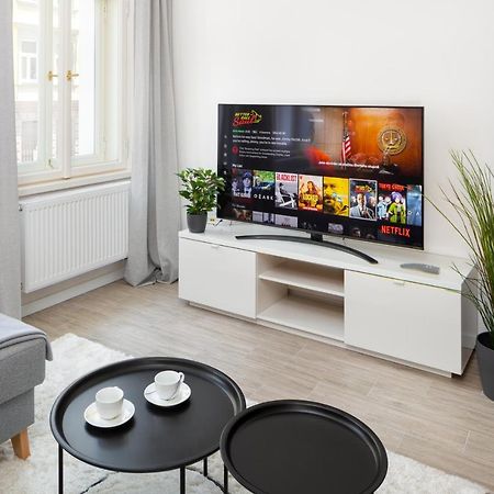 Prague Days - Minimalist Apartment - Easy City Access Esterno foto